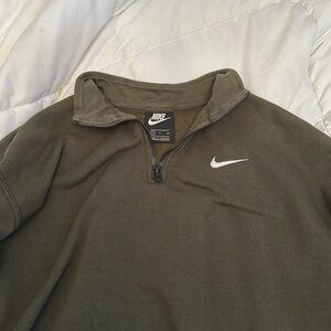 nike oversized sweatshirt